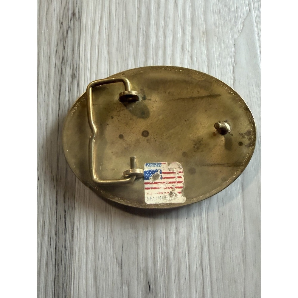 Bald Eagle Belt Buckle Oval Two Tone Mountain Scene Made in USA Patriotic Vtg - Picture 2 of 2